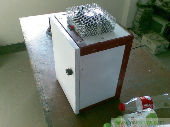 牛人DIY:百元自制車載冰箱