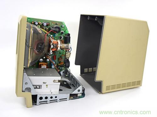 拆！古董級(jí)Macintosh 128K電腦