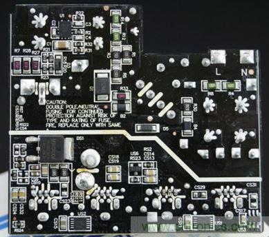 69元小米4口USB充電器詳細拆解，看完你也能DIY一個
